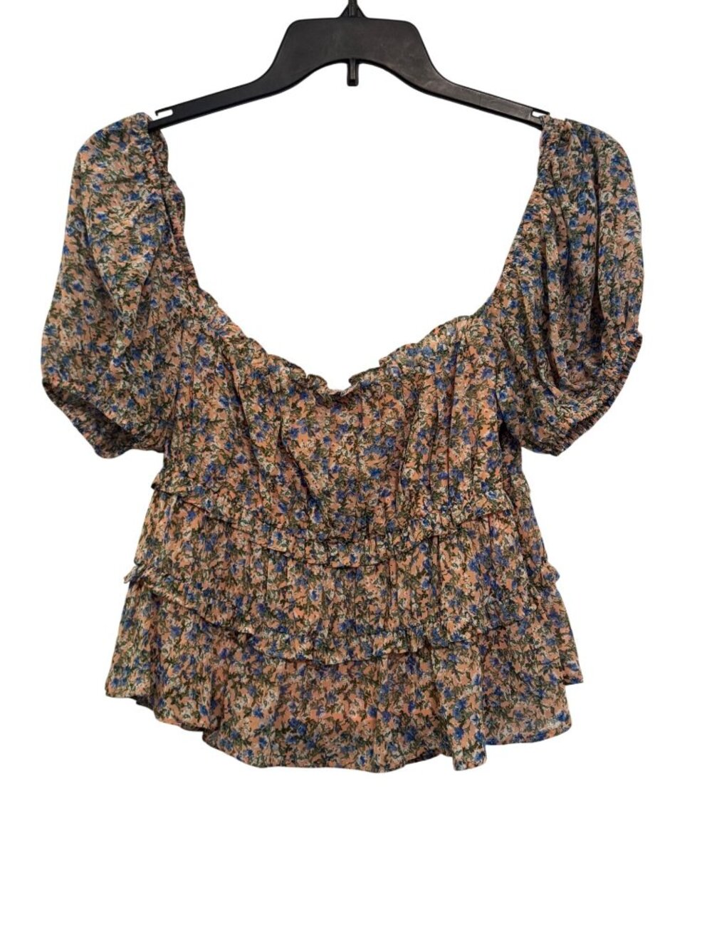 ASTR The Label Top Size M Peach Blue Ditsy Floral Smocked Puff Sleeve Peplum